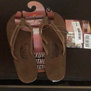NWT Thin double strap Rainbow flip flops